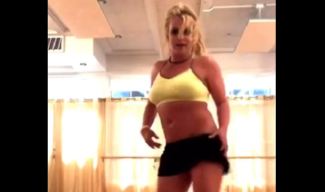 38-летняя Бритни Спирс решила тряхнуть стариной и потанцевала