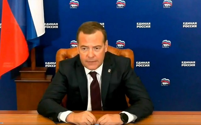 Забавная оговорка Дмитрия Медведева про коронавирус