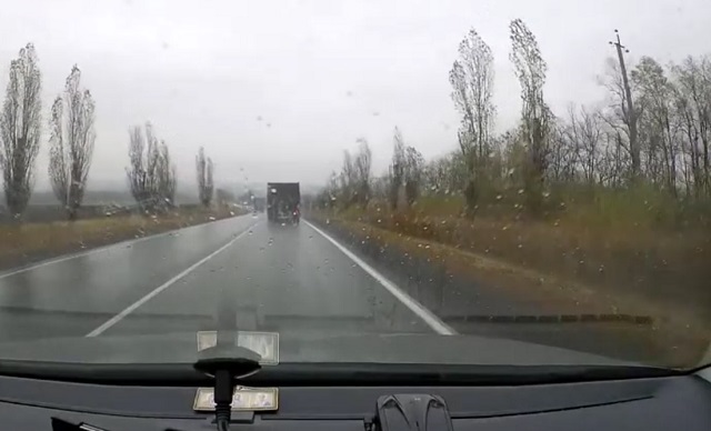 Жесткая авария с несколькими грузовиками в Ростовской области