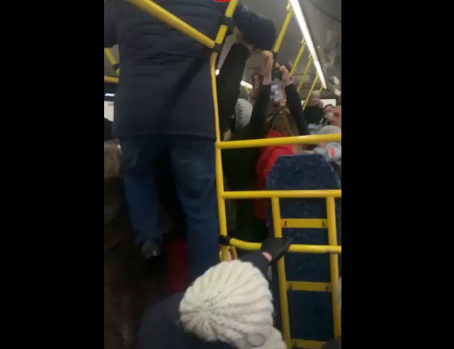 Масштабная драка в одном из автобусов Владимира