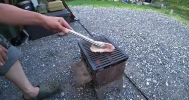 Неудачная попытка приготовить мясо на гриле