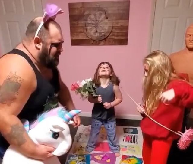 Папа-рокер и его дочки