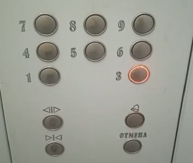 Лифт без остановки на втором этаже