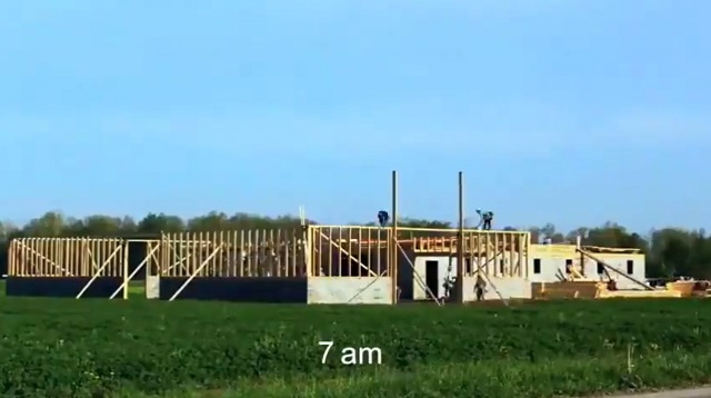 Как члены общины амиши строят дома