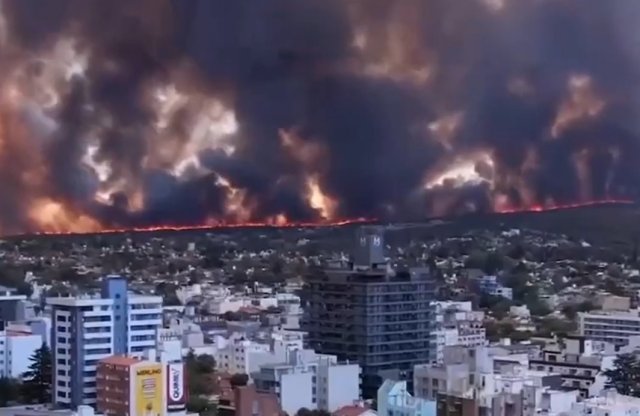 В Аргентине попытка сварить кофе на огне закончилась сильнейшим пожаром