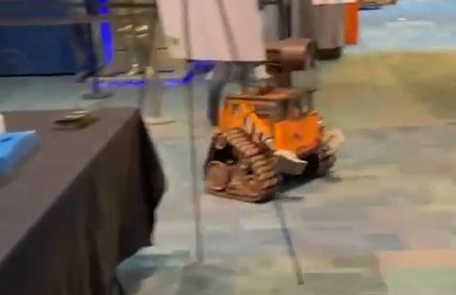 Американские инженеры сделали реального робота WALL-E