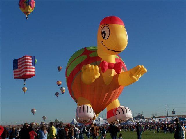 http://www.zagony.ru/admin_new/foto/2008-10-23/1224756074/festival_vozdushnykh_sharov_19_foto_2.jpg