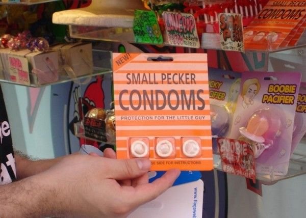 Презервативы для японцев:-) (3 фото)