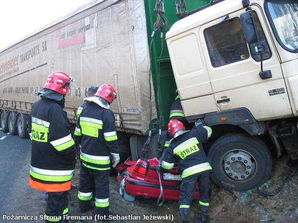 Жуткая авария в Польше (8 фото)