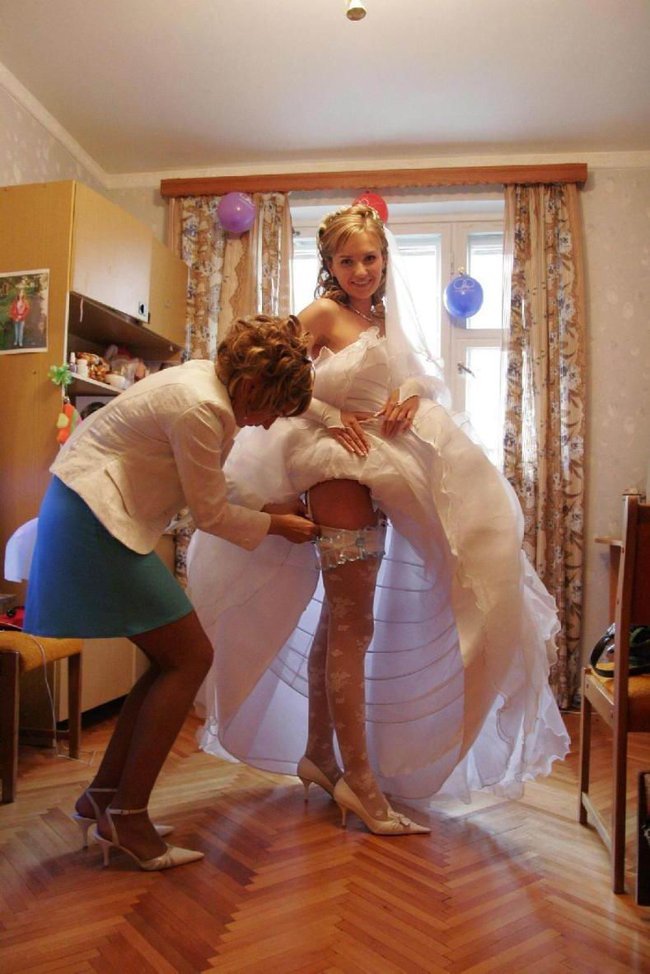 Развратные невесты - порно фото