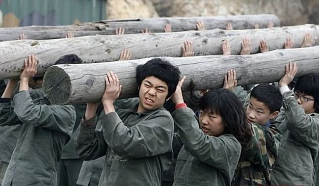 Поинерлагерь в Северной Корее (9 фото)