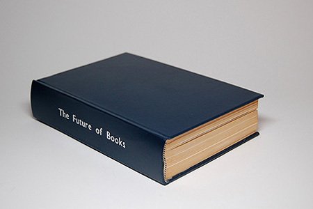 Необычная книга (2 фото)