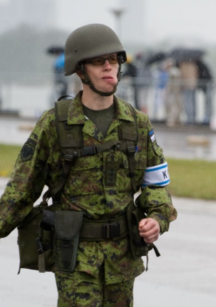 Эстонская армия всех сильней (8 фото)