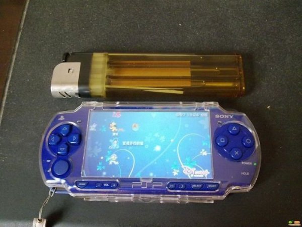 Мини PSP (4 фото)
