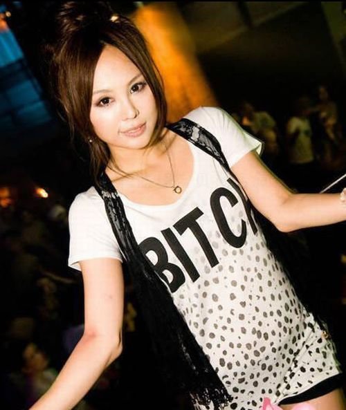 Девушки в клубах Японии (30 фото)