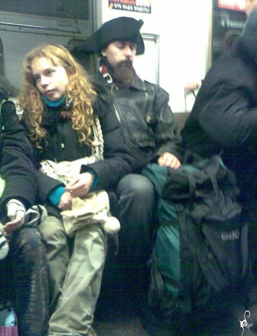 Кого можно встретить в метро (66 фото)