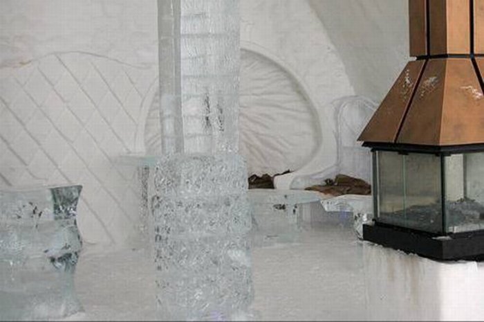 Ледяной отель в Канаде (20 фото)
