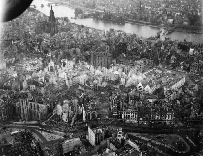 Германия после бомбардировок (19 фото)