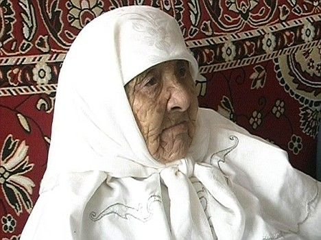 Самая старая женщина в мире (3 фото)