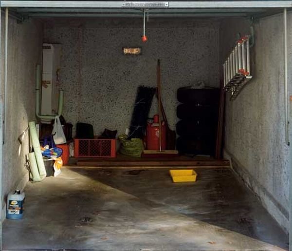 Классные наклейки на гараж (47 фото)