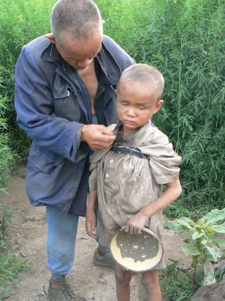 Бедные китайские дети (6 фото)