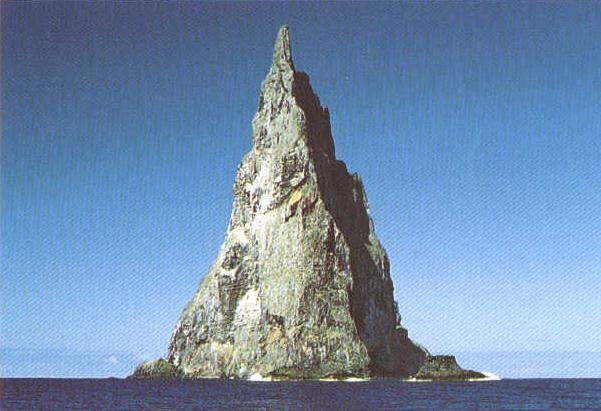 Остров-гора (8 фото)