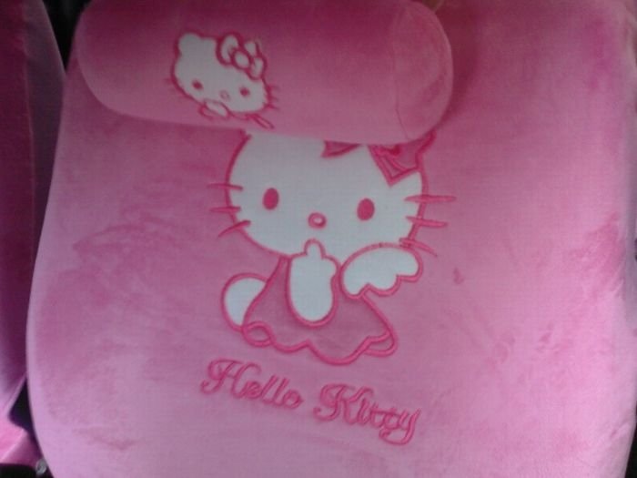 Автомобиль фаната Hello Kitty (8 фото)