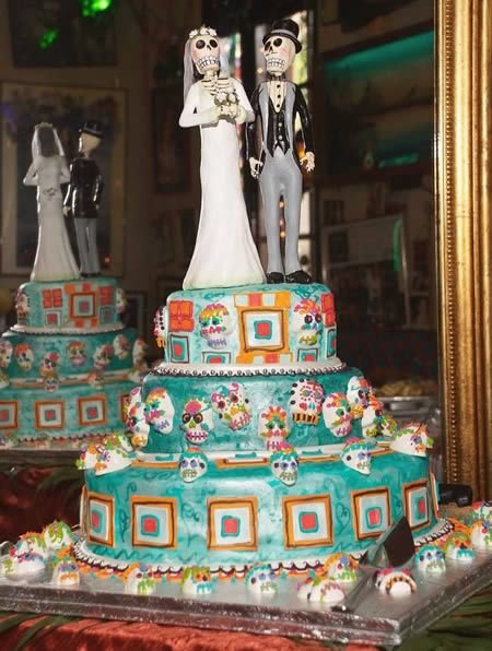 Необычные свадебные торты (12 фото)