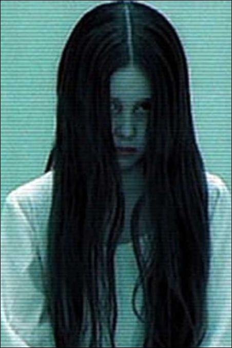 Актриса из фильма ужасов повзрослела (2 фото)