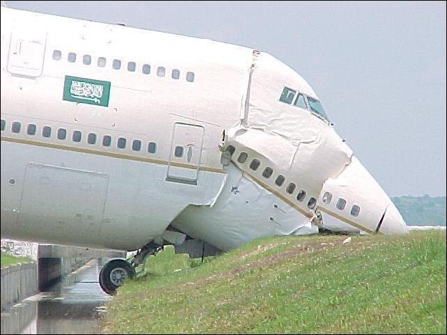 Аварии с самолетами (39 фото)
