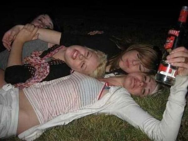 Девушки выпили лишнего (105 фото)