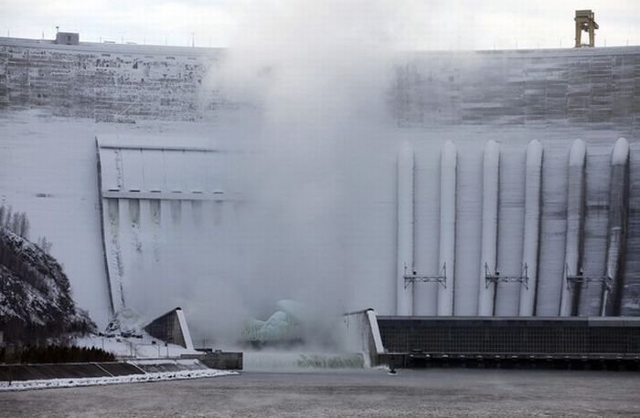 Свежие фотографии Саяно-Шушенской ГЭС (20 фото)