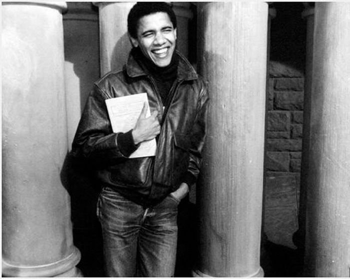 Что читал Обама в молодости (2 фото)