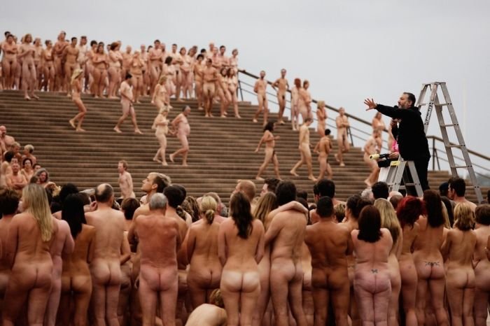 5000 голых людей (20 фото)