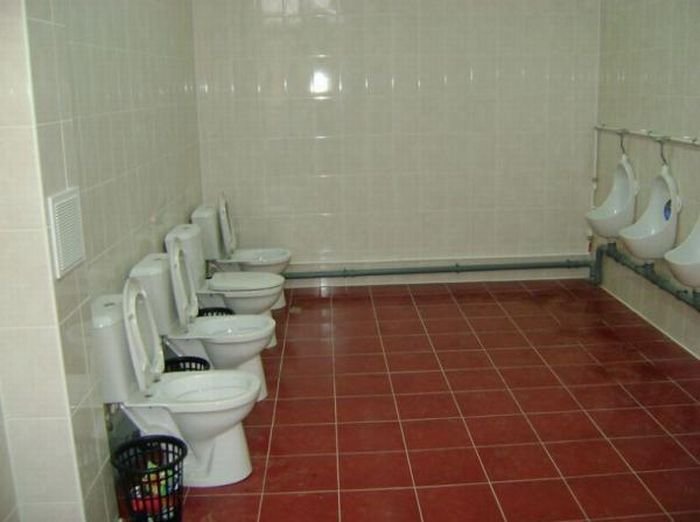 Подборка туалетных приколов (99 фото)