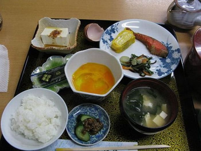 Обеды офисных работников в Японии (17 фото)