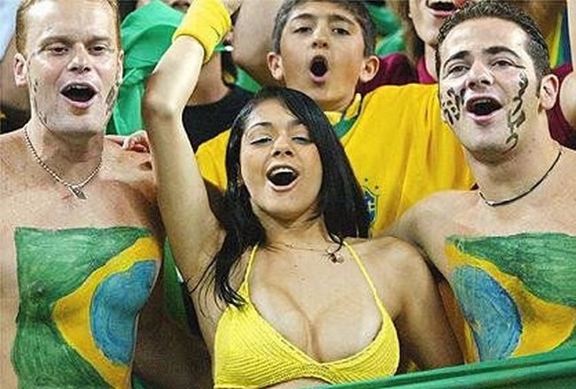 Болельщица сборной Бразилии (9 фото)