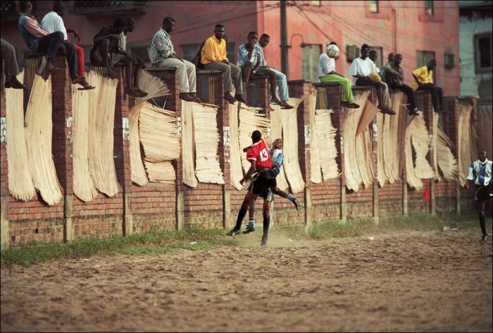 Футбольные стадионы в Африке (10 фото)