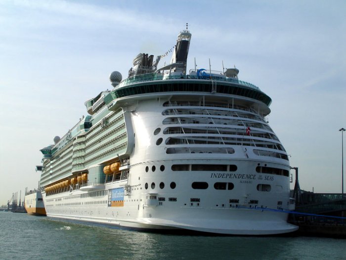 Independence of the Seas - один из самых больших лайнеров в мире (40 фото)