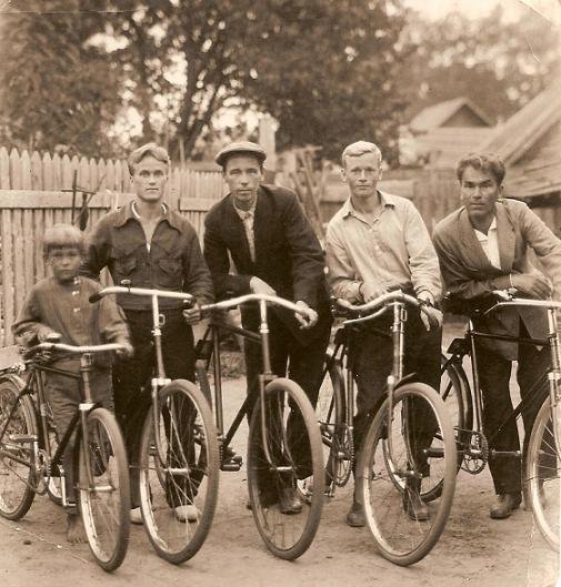 Российские велосипеды прошлого (17 фото)