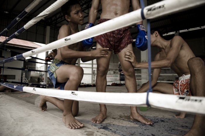 Школа Муай-Тай для мальчиков в Таиланде (20 фото) .