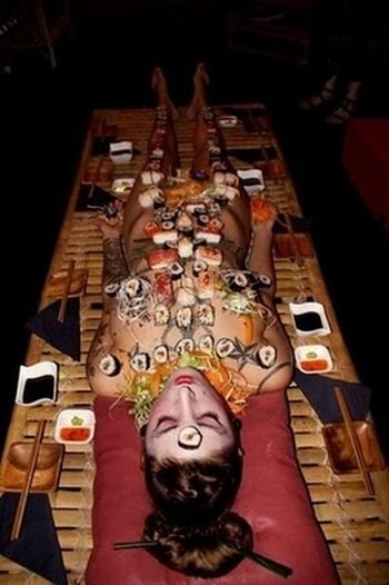 Ресторан с необычными тарелками (24 фото + текст)