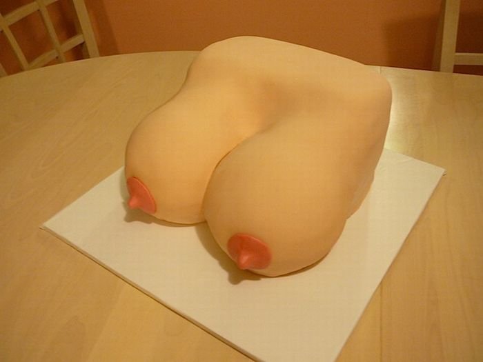 Торты в виде женской груди (73 фото)