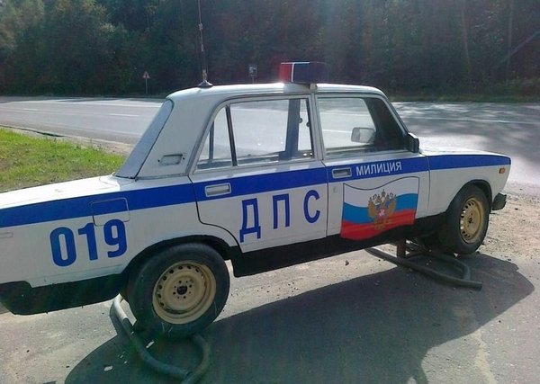 Секретный автомобиль российской полиции (4 фото)