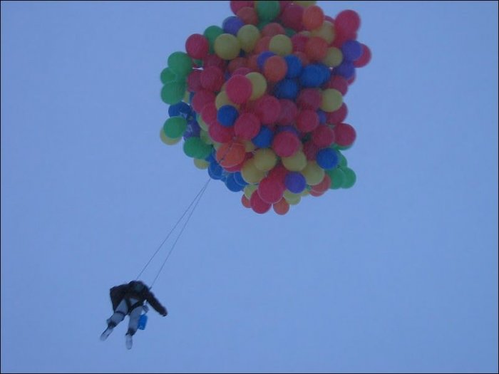 В небо на воздушных шариках (21 фото)