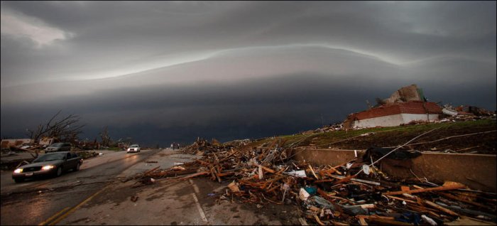 Сильный торнадо в США (31 фото)