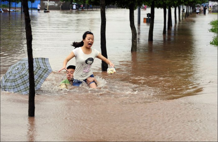 Наводнение и засуха в Китае (33 фото)