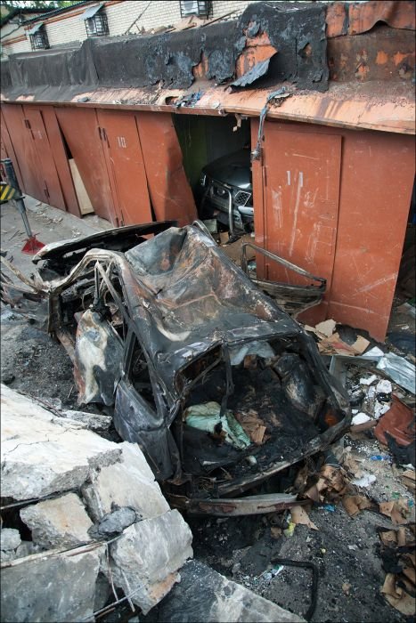 Взрыв гаража в Москве (18 фото)