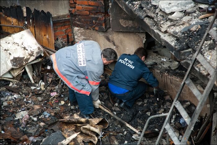 Взрыв гаража в Москве (18 фото)