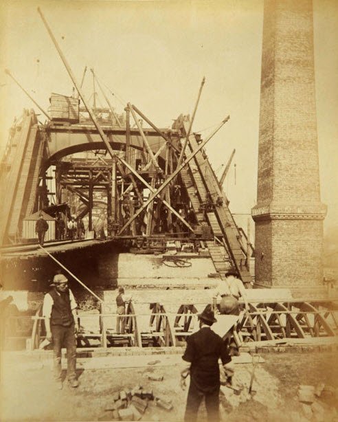 Строительство Тауэрского моста в Лондоне (16 фото)